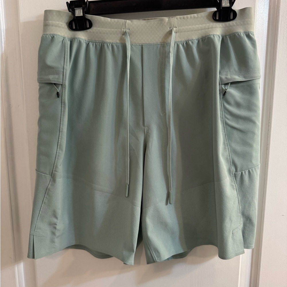 Lululemon Train to Beach Shorts 8” Lined Sea Water Medium